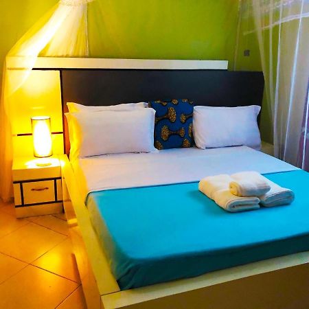 عنتيبي Airport Unique Hotel المظهر الخارجي الصورة