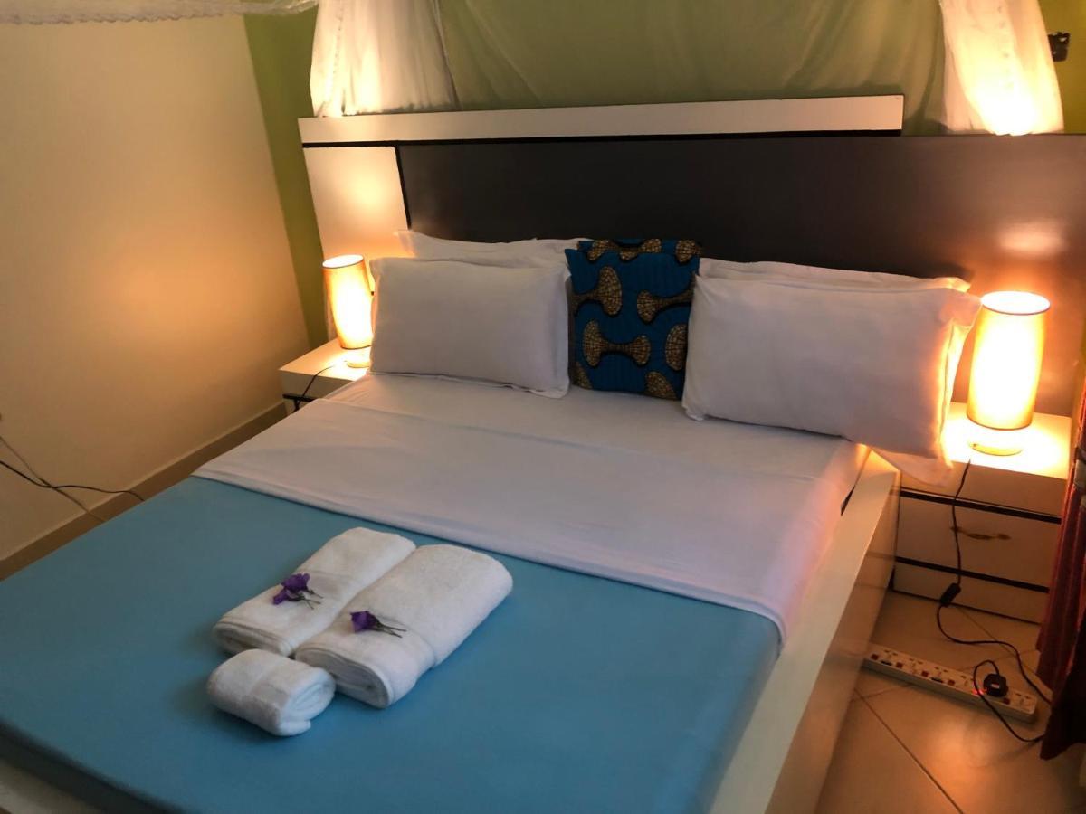 عنتيبي Airport Unique Hotel المظهر الخارجي الصورة